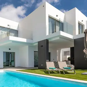 villa-felicity.adeje-hotels.com/